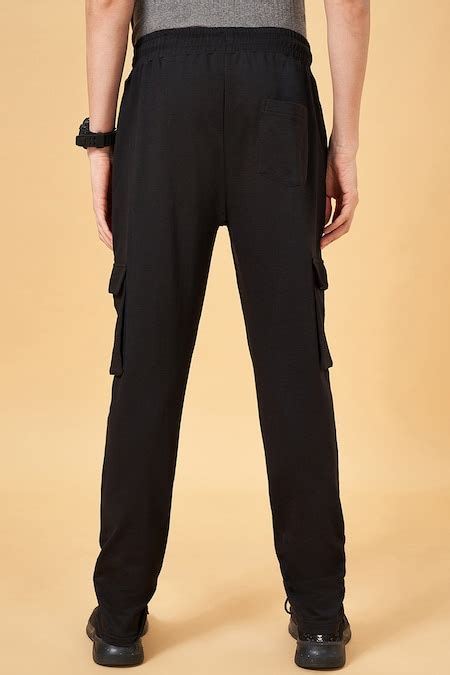 Black Solid Full Length Mid Rise Athleisure Men Regular Fit Track Pants ...