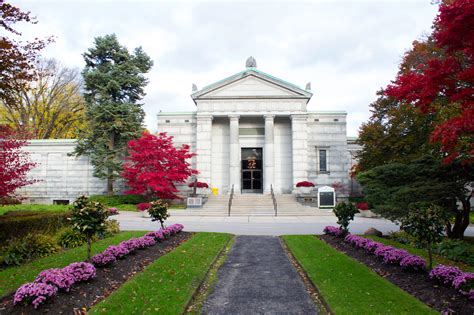 Events in toronto: Mount Pleasant Cemetery is a journey through Toronto ...