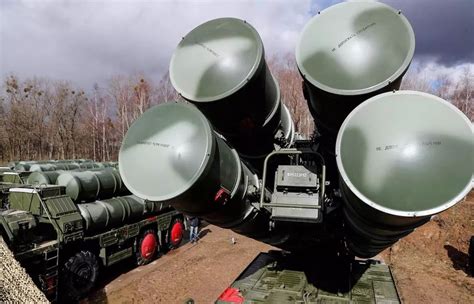首次曝光！俄军公开S500防空反导系统发射现场画面_凤凰网
