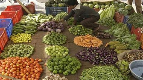 India’s WPI inflation falls 0.58% in July | Economy News | Zee News