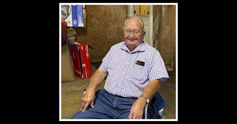 Obituary | Johnny J. Hollinghead | Wyatt Funeral Home