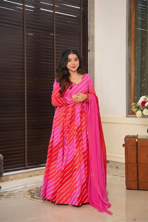 Kaveri Red Leheriya – Namaste Ethnic