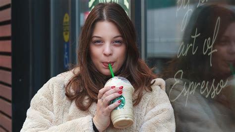 10 choses saines à commander chez Starbucks et 10 qui détruisent votre ...