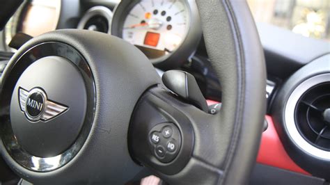 Mini-Cooper-2012-S-Interior Car Photos - Overdrive