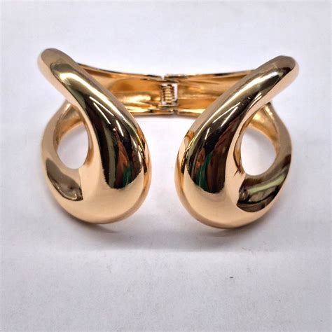 Irregular shape golden kada for girls – ARISAA