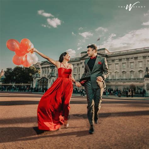 Take a Look at These Latest Pre-wedding Shoot Dresses for Inspo