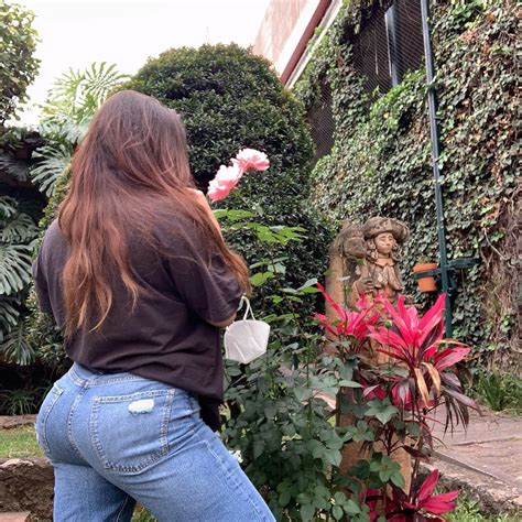 Valeria Alejandra Vidal | una flor para otra flor enviar | Instagram