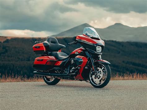 New 2025 Harley-Davidson Street Glide® Ultra Motorcycle - Specs, Price ...