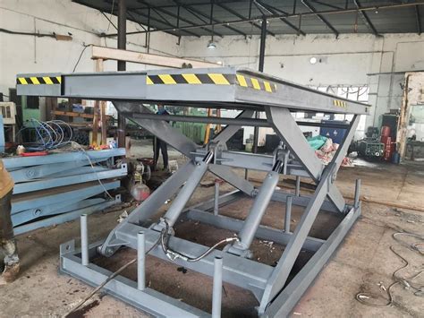 Hydraulic Scissor Lift - Hydraulic Double Scissor Lift Manufacturer ...