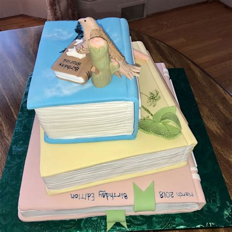 Stacked Book Cake Tutorial 的图像结果