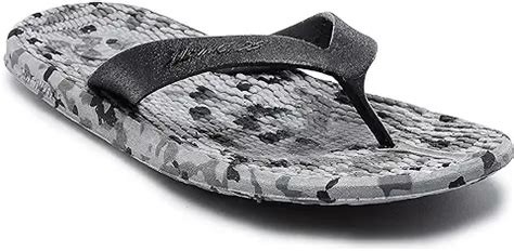 15 Best Slippers for Men in India [August, 2024]