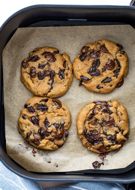 Air Fryer Chocolate Chip Cookies | Gimme Delicious
