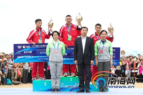 李子成获得2017三亚国际马拉松中国籍运动员第一名-新闻中心-南海网