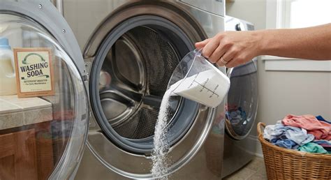 Washing Soda in Laundry: Uses, Benefits & Cleaning Tips