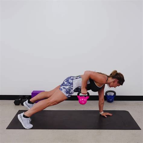 This Core Workout With Weights Improves Your Stability