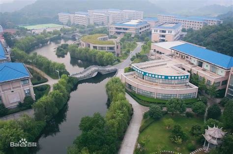 杭州萧山技师学院与东软教育科技集团举行产教融合综合体签约及揭牌仪式