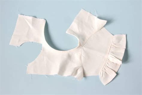 Rezultat imagine pentru Ruffle Dress Tutorial