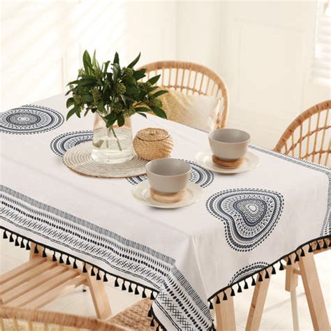 A Comprehensive Guide to Choosing the Right Material for Table Covers