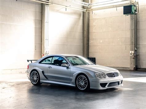 Mercedes CLK DTM AMG, une légende à vendre - Carfans