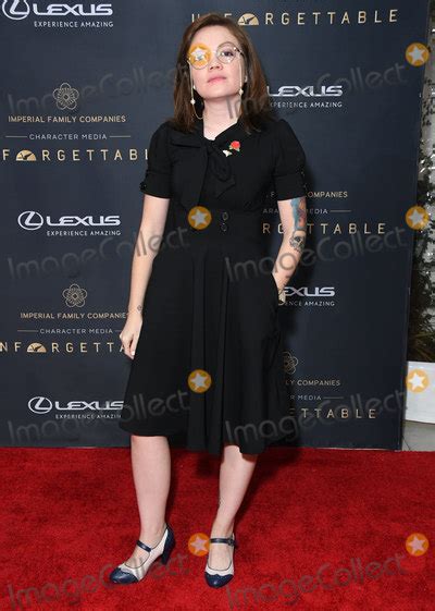 Andrea Walter Pictures and Photos