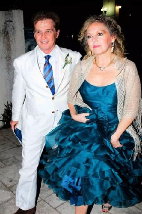 Se casan Alexander Acha y Christiane Burillo