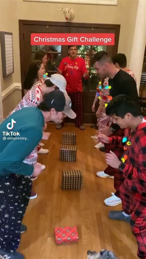 45 hilarious christmas party games – Artofit