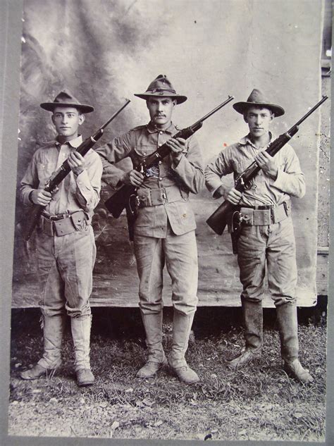 Spanish American War Soldiers Fighting