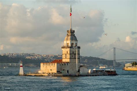 Istanbul Bosphorus and Golden Horn Cruise with Audio Guide - Klook India