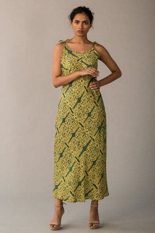 Chic and Sustainable Organic Clothing Ideas to Try Out this Summer ...