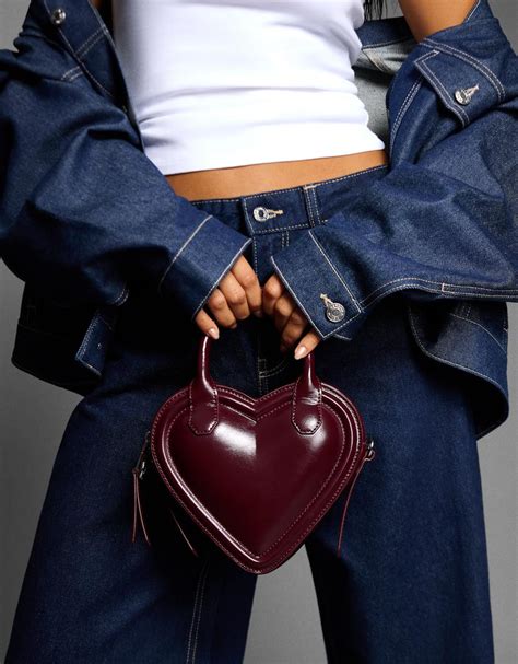 Heart mini bag - Women | Bershka