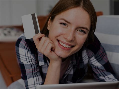 The digital divide: private sector vs. government in crisis | Meer