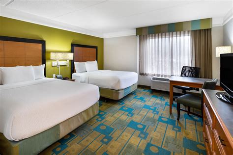 La Quinta Inn & Suites by Wyndham Greenville Haywood | Greenville, SC ...