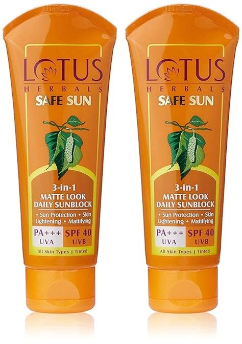 Buy Lotus Herbals Safe Sun 3 in 1 Matte Look Daily Sun Block Cream ...