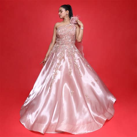 Western one shoulder ceremonial gown – vastrachowk