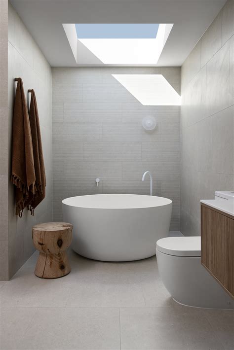 6 Designer Bathroom Ideas | The Features You'll Find In Every Designer ...