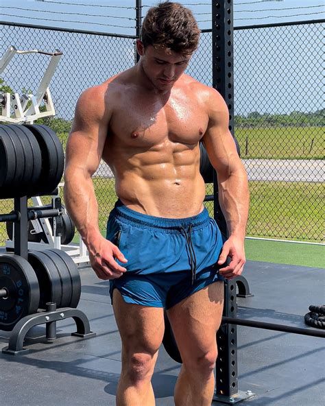 PHYSIQUE MOTIVATION – CHASE CALVIT - Monday XYZ
