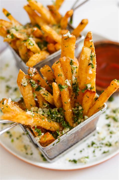 Crispy Garlic Parmesan Fries | Moribyan
