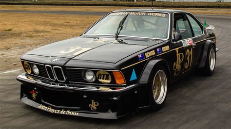 Después de 30 años este BMW 635 CSi JPS ¡Vuelve al circuito como nuevo ...