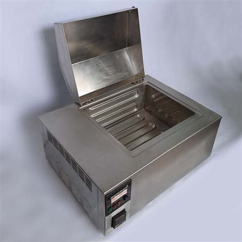 Baño de maría Memmert WB14