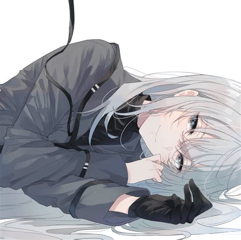 Alien Laying Down Anime 的图像结果