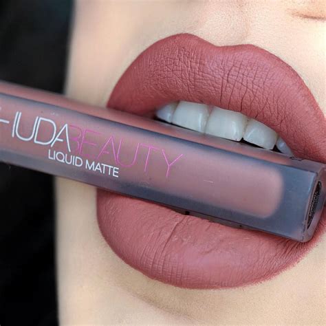 bombshell lipstick