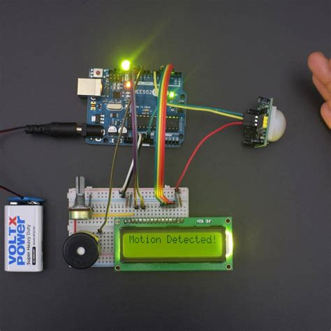 Make a home automation system using PIR Sensor – REES52