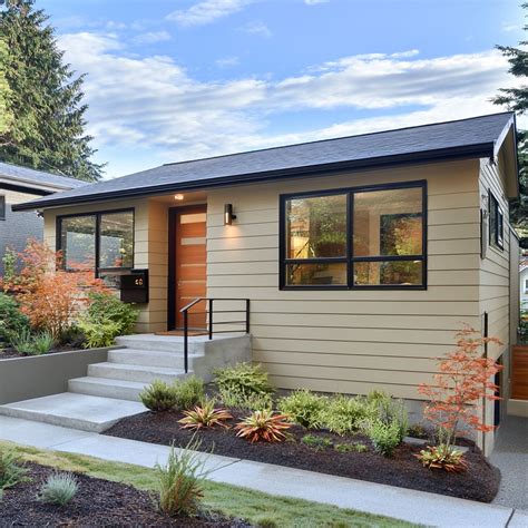 Tri Level Curb Appeal