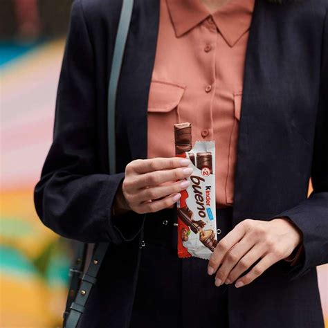 Kinder Bueno Chocolate Bars (Pack of 5) Bars Price in India - Buy ...
