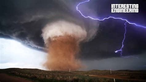 Extreme Weather Examples 的图像结果