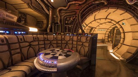 Star Wars Millennium Falcon hologame table - Virtual Backgrounds