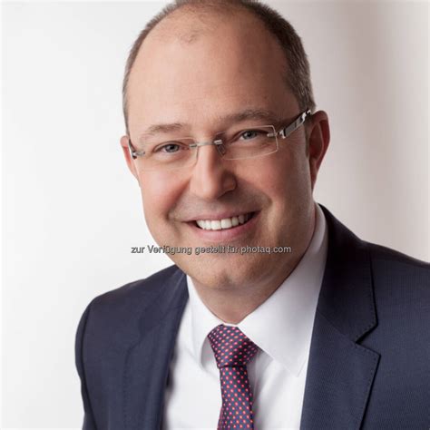 Inbox: Frank Gumbinger: Semperit hat seit heute einen neuen CFO, er ...