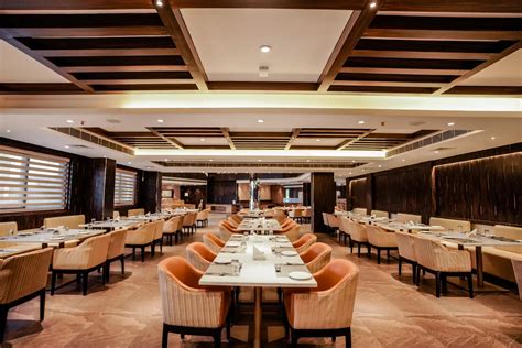 Royal Ritz - Luxury Hotel