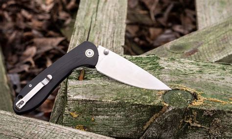 Why the Handle of Your Knife Is Important - The Knife Connection