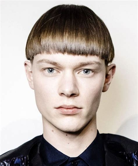Mushroom Haircut is Back in Style - Check Out the Modern Ways to Style It
